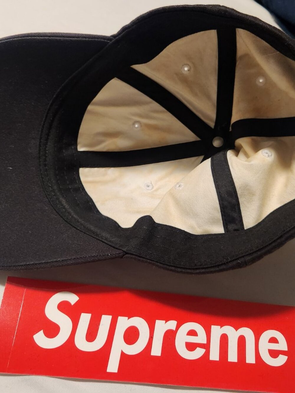 Supreme - SS22 Sailor Crest 6 panel Hat - Picture 5 of 7